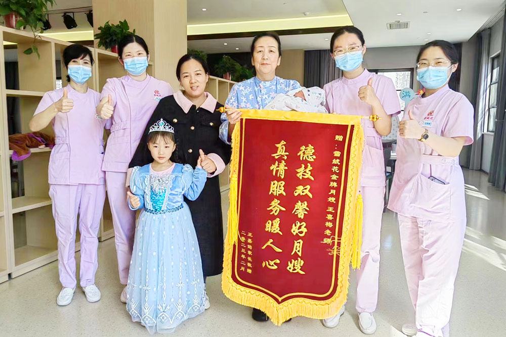 王嘉筠.jpg
